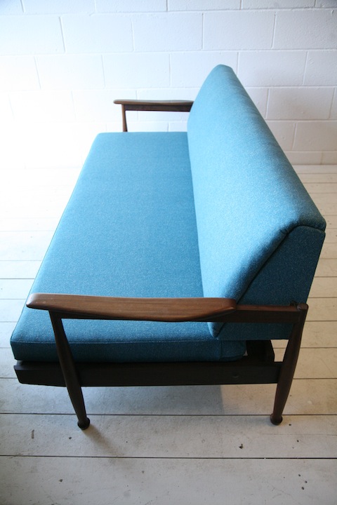 Guy Rogers Daybed Sofa