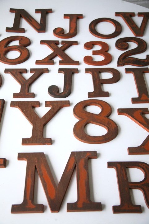 27 Wooden Vintage Shop Letters Clarendon Font