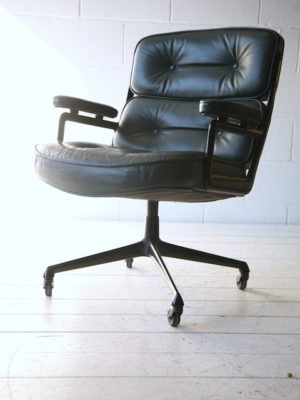 Vintage Leather Timelife Chair by Charles Eames1