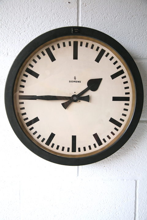 1950s-round-industrial-wall-clock-by-siemens