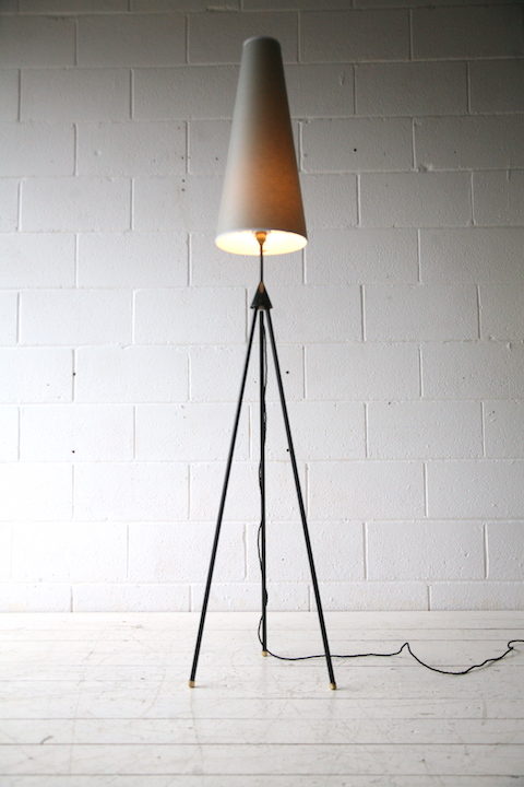 1950s-tripod-floor-lamp-with-grey-shade-4