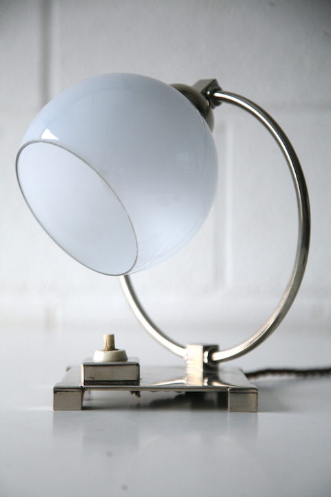 art-deco-chrome-table-lamp-2