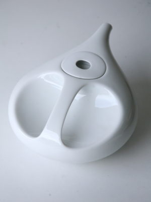 rosenthal-studio-line-drop-teapot-by-luigi-colani-1971-1