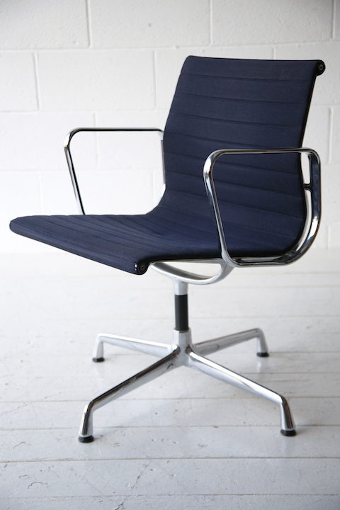 Navy Blue Aluminum Office Chairs by Charles Eames 5